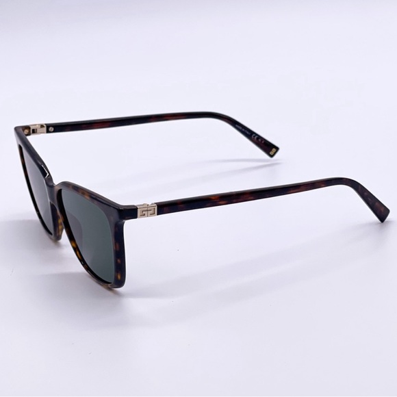 💯Authentic Givenchy Grey Cat Eye Ladies Sunglasses GV 7160/S - Picture 13 of 16